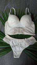Conjuntinho lingerie marfim com laço. Tam. P Conjuntinho lingerie marfim com laço. Tam. P
