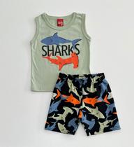 Conjunto 1/8 Kyly Infantil Verde Regata Tubarões e Bermuda Listrada