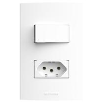 Conjunto 1 Interruptor Paralelo + 1 Tomada 2P+T 20A 250V~ com Placa 4x2 Inova Pró Alumbra