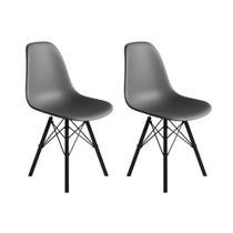 Conjunto 2 Cadeiras Eames Estilo Moderno em Ferro Preto com Assento Cinza Conjunto 2 Cadeiras Eames Estilo Moderno em Ferro Preto com Assento Cinza