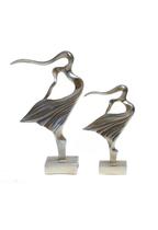 Conjunto 2 Estátuas Decorativas Meninas ao Vento em Resina