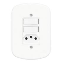 Conjunto 2 Interruptores Simples + Tomada 2p+t 20a 250 Volts Blanc - 1364 - Fame Conj.2simples+tom.padrao 2p+t 20a Sb Fam 1364.