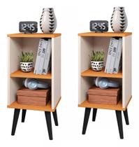 Conjunto 2 Mesas de Cabeceira Charme com prateleira interna pés retrô - Off White com Cinamomo Conjunto 2 Mesas de Cabeceira Charme com prateleira interna pés retrô - Off White com Cinamomo