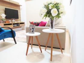 Conjunto 2 Mesas Redondas De Canto Tripé Pé Palito Para Apoio Lateral Conjunto 2 Mesas Redondas De Canto Tripé Pé Palito Para Apoio Lateral