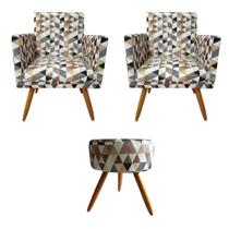 Conjunto 2 Poltronas Decorativas Nina e 1 Puff Redondo Pés Palito Suede Triângulo Bege Moraes Decor