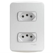 Conjunto 2 Tomadas 2P+T 10A 250V Miluz S3B60440 Branco Steck Conjunto 2 Tomadas 2P+T 10A 250V Miluz S3B60440 Branco Steck