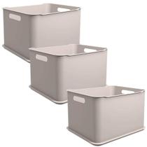 Conjunto 3 Cestas Organizadoras Com Tampa 23,9L Empilhável Fit Ultra Coza Light Plástico Conjunto 3 Cestas Organizadoras Com Tampa 23,9L Empilhável Fit Ultra Coza Light Plástico