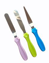 Conjunto 3 Espátulas para Confeitaria de Inox Cabo Colorido Conjunto 3 Espátulas para Confeitaria de Inox Cabo Colorido