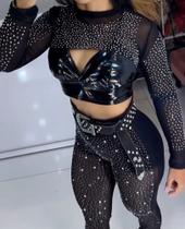Conjunto 3 Peças Brilho Bolero Manga Longa, Cropped Vinil e Calça Transparente