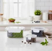 Conjunto 3 Pote Hermético Tampas com Travas Quadrado ou Retangular Conjunto 3 Pote Hermético Tampas com Travas Quadrado ou Retangular