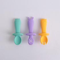 Conjunto 3 Talheres Silicone Infantil Treino Primeiras Papinhas Design Animais Ergonômico Seguro Para Bebês Premium