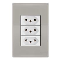 Conjunto 3 Tomadas 20A - Tramontina Liz Fendi / Branco Conjunto 3 Tomadas 20A - Tramontina Liz Fendi / Branco