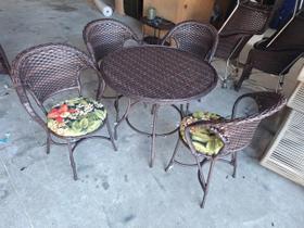 Conjunto 4 Cadeiras ArcoBaleno Mesa Borda Trama Central Área Externa Jardim Piscina Varanda Varanda Fibras