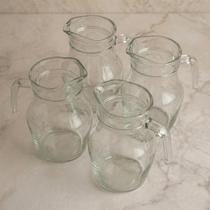 Conjunto 4 Jarras De Vidro Para Sucos Naturais Refrigerante Água Gelada 810ml Ideal Para Verão Piscina Área Gourmet Transparente Alça Forte Conjunto 4 Jarras De Vidro Para Sucos Naturais Refrigerante Água Gelada 810ml Ideal Para Verão Piscina Área Gourmet Transparente Alça Forte