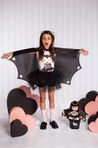 Conjunto 4 Peças BOO - Blusa, Shorts, Saia com Led e Capa