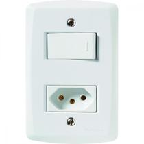 Conjunto 4x2 com 1 Interruptor Paralelo 10 A 250 V e 1 Tomada 2P+T 20 A 250 V Tramontina Lux2 Branco
