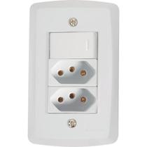 Conjunto 4x2 com 1 Interruptor Simples 10 A 250 V e 2 Tomadas 2P+T 10 A 250 V Tramontina Lux2 Branco