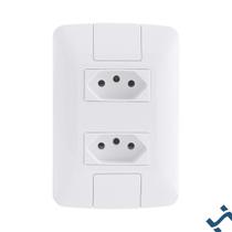 Conjunto 4x2 com 2 Tomadas 2P+T 10 A 250 V Tramontina Aria Branco Cor:Branco Conjunto 4x2 com 2 Tomadas 2P+T 10 A 250 V Tramontina Aria Branco Cor:Branco