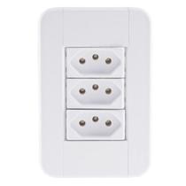 Conjunto 4x2 Com 3 Tomadas 2P+T 10A 250 V PVC Branco TABLET