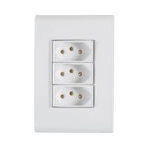 Conjunto 4x2 Com 3 Tomadas 2p+t 20 A 250 V Tramontina Liz Branco Tramontina Conjunto 4x2 Com 3 Tomadas 2p+t 20 A 250 V Tramontina Liz Branco Tramontina