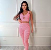 Conjunto Academia Top e Calça Cor Rosa Listrado Tamanho Unico Conjunto Academia Top e Calça Cor Rosa Listrado Tamanho Unico