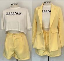 Conjunto Alfaiataria Amarelo Claro Blazer + Short Conjunto Alfaiataria Amarelo Claro Blazer + Short