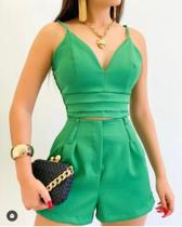 Conjunto alfaiataria feminino, shorts e croped com bojo