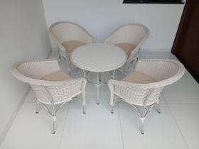 Conjunto Amora Jogo 5 Peças Mesa Média 70 cm Redonda Alumínio e Fibra para Jardins Varanda Área Externa Piscina Bonito e Durável Conjunto Amora Jogo 5 Peças Mesa Média 70 cm Redonda Alumínio e Fibra para Jardins Varanda Área Externa Piscina Bonito e Durável