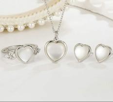Conjunto banhado prata coração colar/ brincos/anel opala branco