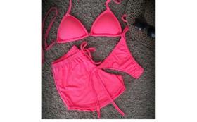Conjunto Biquini shortinho canelado na cor rosa tamanho P Conjunto Biquini shortinho canelado na cor rosa tamanho P