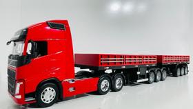 Conjunto Bitrem Grade Baixa 3x3 Escala 1:32 Volvo FH500