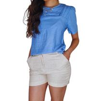 Conjunto Blusa Azul e Short Bege