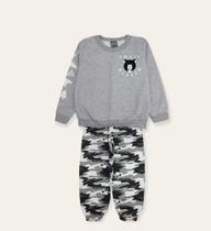 Conjunto blusa e calça Conjunto blusa e calça
