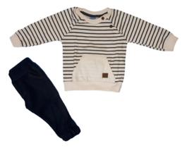 Conjunto blusa e calça Conjunto blusa e calça