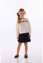 Conjunto Blusa e Saia Bordada Up Baby Conjunto Blusa e Saia Bordada Up Baby