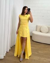Conjunto Blusa e Saia
