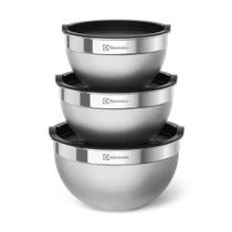 Conjunto Bowls de Inox Electrolux com Tampa Plástica 3 Peças Conjunto Bowls de Inox Electrolux com Tampa Plástica 3 Peças