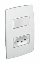 Conjunto branco 4x2 interruptor 1 tecla simples+tomada 2p t brasil 10a plus - pial Conjunto branco 4x2 interruptor 1 tecla simples+tomada 2p t brasil 10a plus - pial
