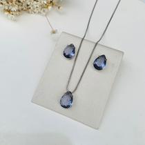 Conjunto brinco com colar gota lilas acabamento prata