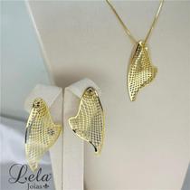 Conjunto brinco e corrente com pingente meia asa telinha folheado em ouro 18k Conjunto brinco e corrente com pingente meia asa telinha folheado em ouro 18k