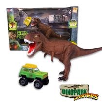 Conjunto Brinquedo Dinossauro Dinopark Hunters Journey com Carro Bee Toys