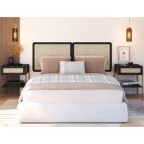 Conjunto Cabeceira Casal Emília 160cm e 2 Mesas de Cabeceira Jocasta 1 Gaveta Pé Metal Palhinha Boho Móvel na Caixa