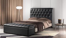 Conjunto Cabeceira Queen Capitonada Com Botão Cristal tecido sintético + Puff Baú