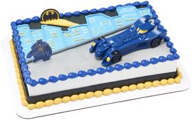 Conjunto Cake Topper DeCoPac Batman em ação com Batmobile, 3 unidades