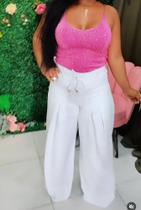 Conjunto calça branca e camiseta feminina