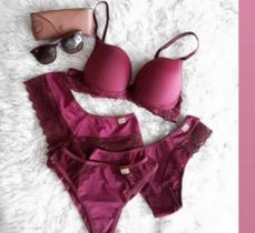 Conjunto calcinha e sutiã bordo Conjunto calcinha e sutiã bordo