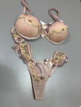 Conjunto calcinha e sutiã