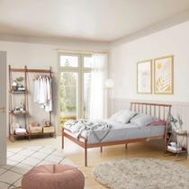 Conjunto Cama Casal 2 Mesas de Cabeceira e Arara de Roupas em Aço Begônia CabeCasa MadeiraOriginals Conjunto Cama Casal 2 Mesas de Cabeceira e Arara de Roupas em Aço Begônia CabeCasa MadeiraOriginals