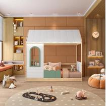 Conjunto Cama Montessoriana Reversível Casinha Telhado, Led, Janela, Grade New Garden Casatema Verde/Natural Conjunto Cama Montessoriana Reversível Casinha Telhado, Led, Janela, Grade New Garden Casatema Verde/Natural