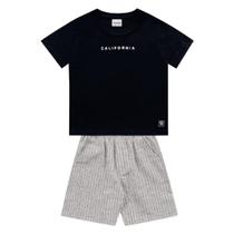 Conjunto camiseta preta California e bermuda cinza listras Fakini